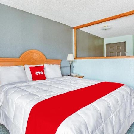 Hotel Oyo Townhouse Tulsa Woodland Hills Extérieur photo