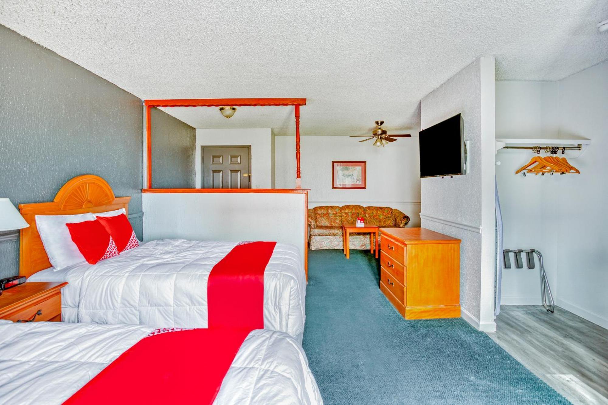 Hotel Oyo Townhouse Tulsa Woodland Hills Extérieur photo