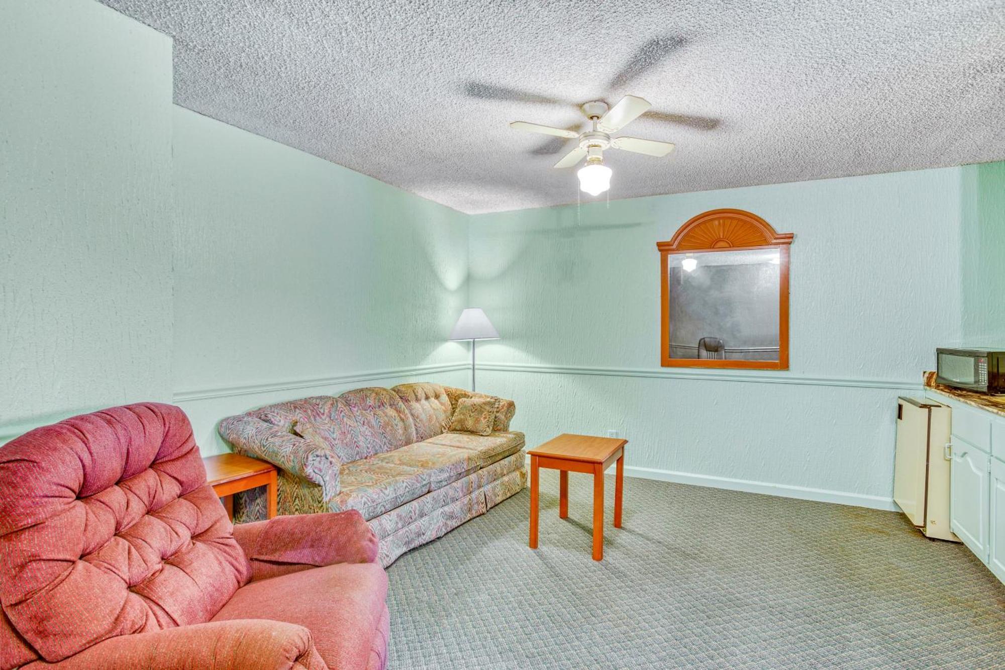 Hotel Oyo Townhouse Tulsa Woodland Hills Extérieur photo