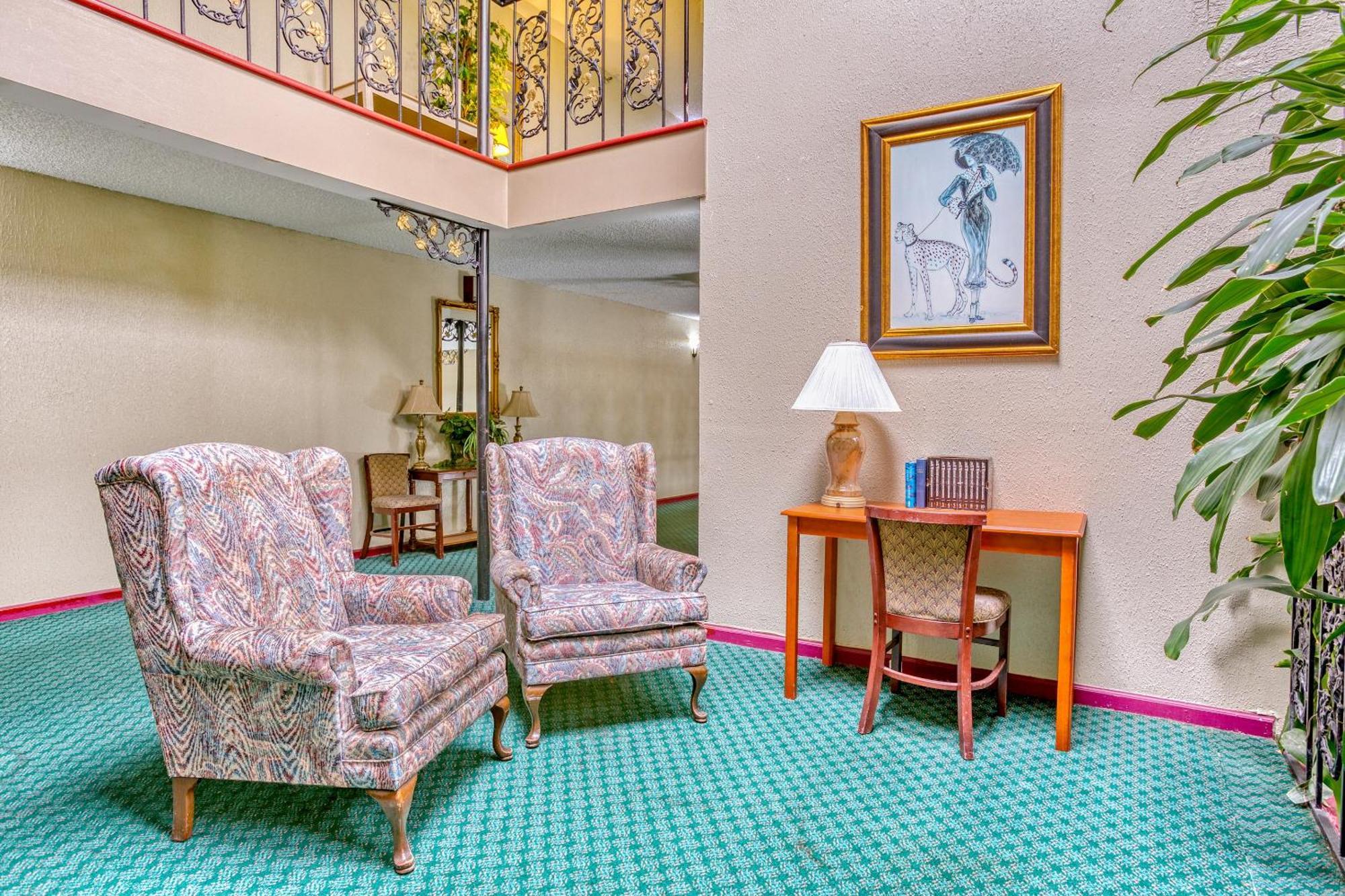 Hotel Oyo Townhouse Tulsa Woodland Hills Extérieur photo