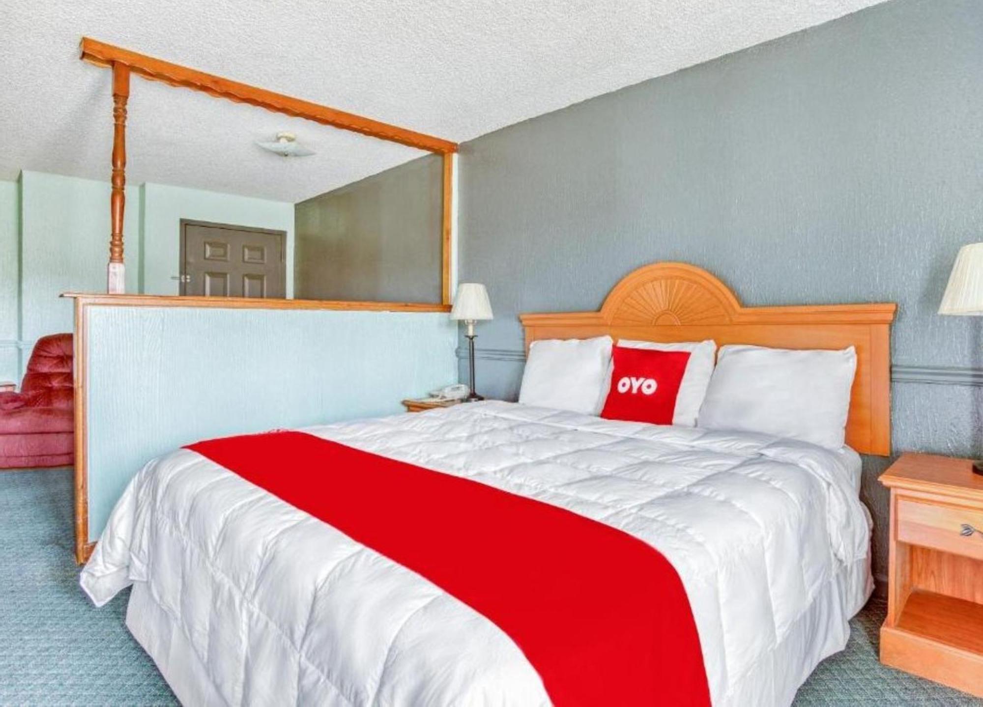 Hotel Oyo Townhouse Tulsa Woodland Hills Extérieur photo