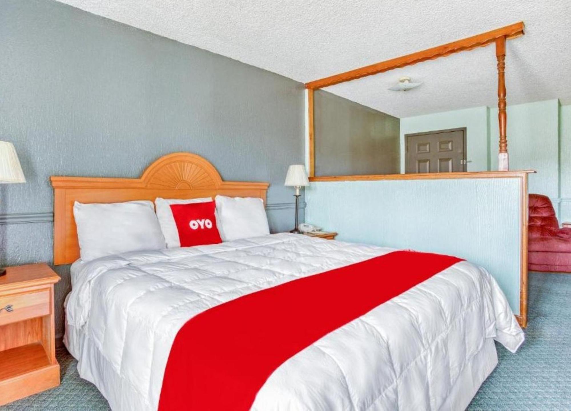 Hotel Oyo Townhouse Tulsa Woodland Hills Extérieur photo